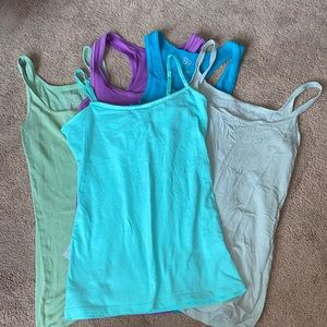 Bundle of 5 tank tops 💚💙💜